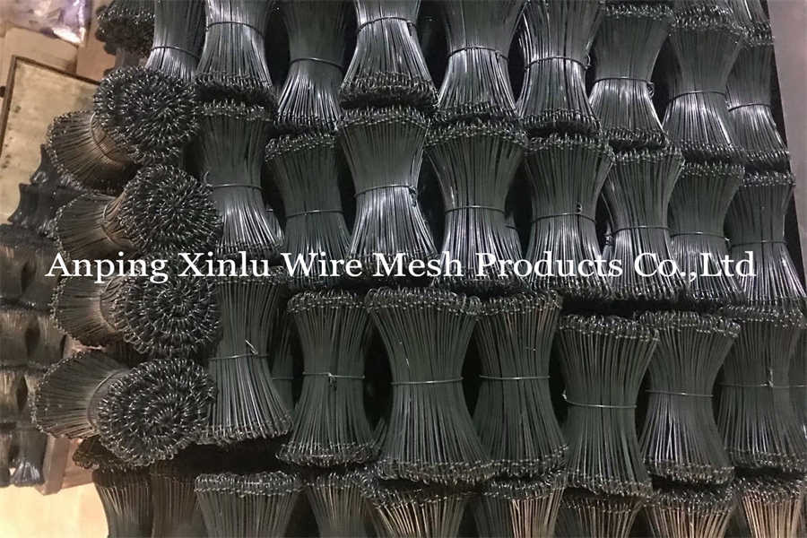 Bundle or Roll Packaging Double Loop Tie Wire Building Binding18 Gauge Black Annealed 0.7mm Rebar Tie Wire Loops