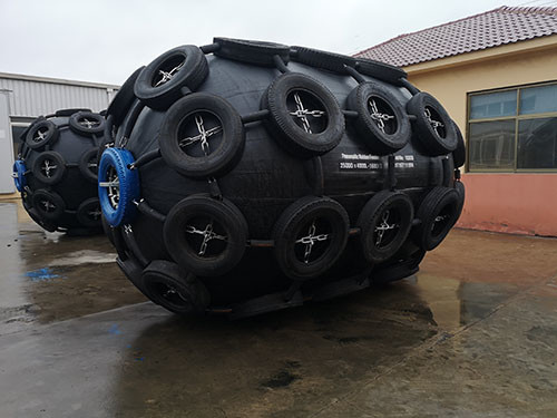 500mm*1000mm Natural Rubber Yokohama Pneumatic Fender 50KPa To 80KPa