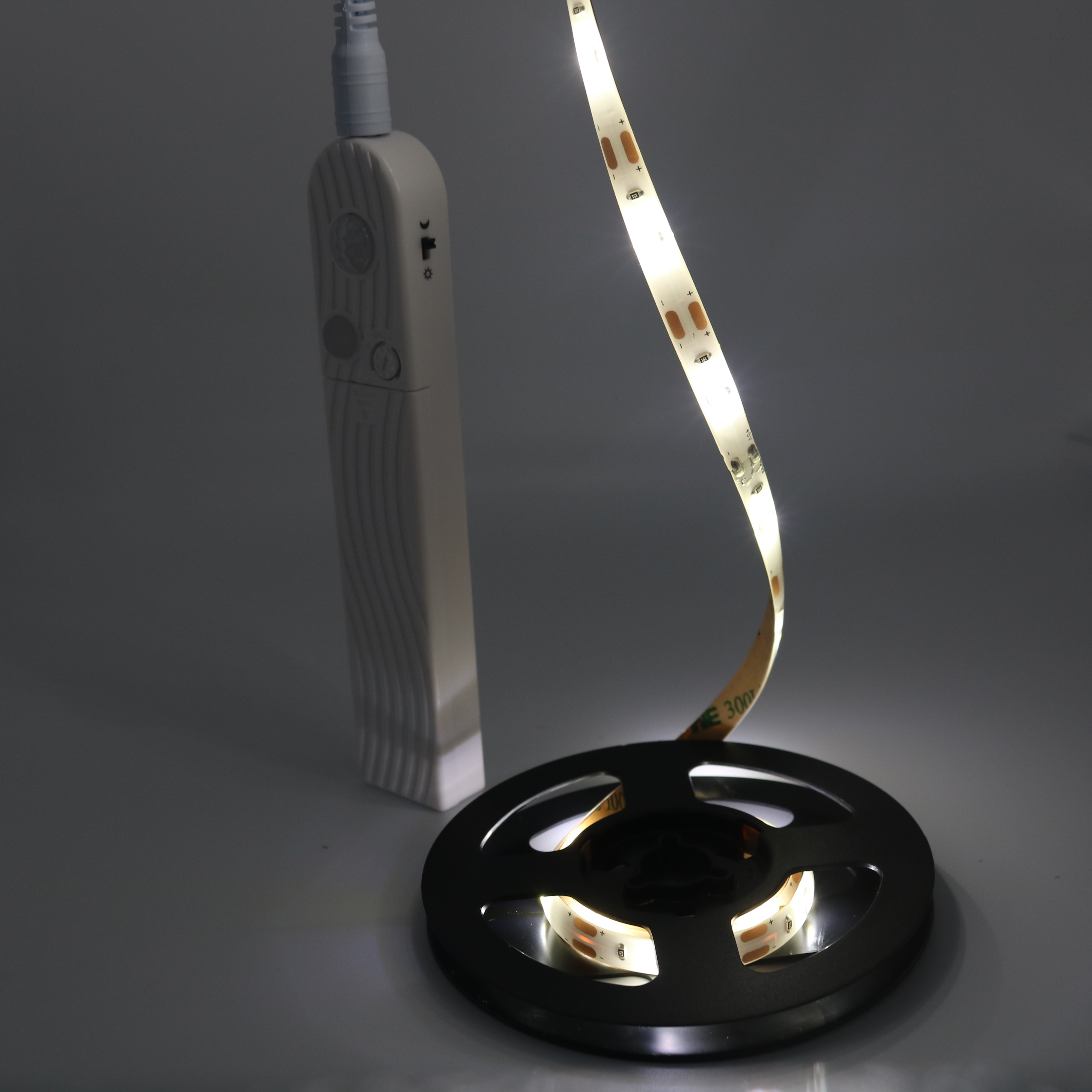 IP65 60pcs 4.8W Battery Powered LED Strip Light