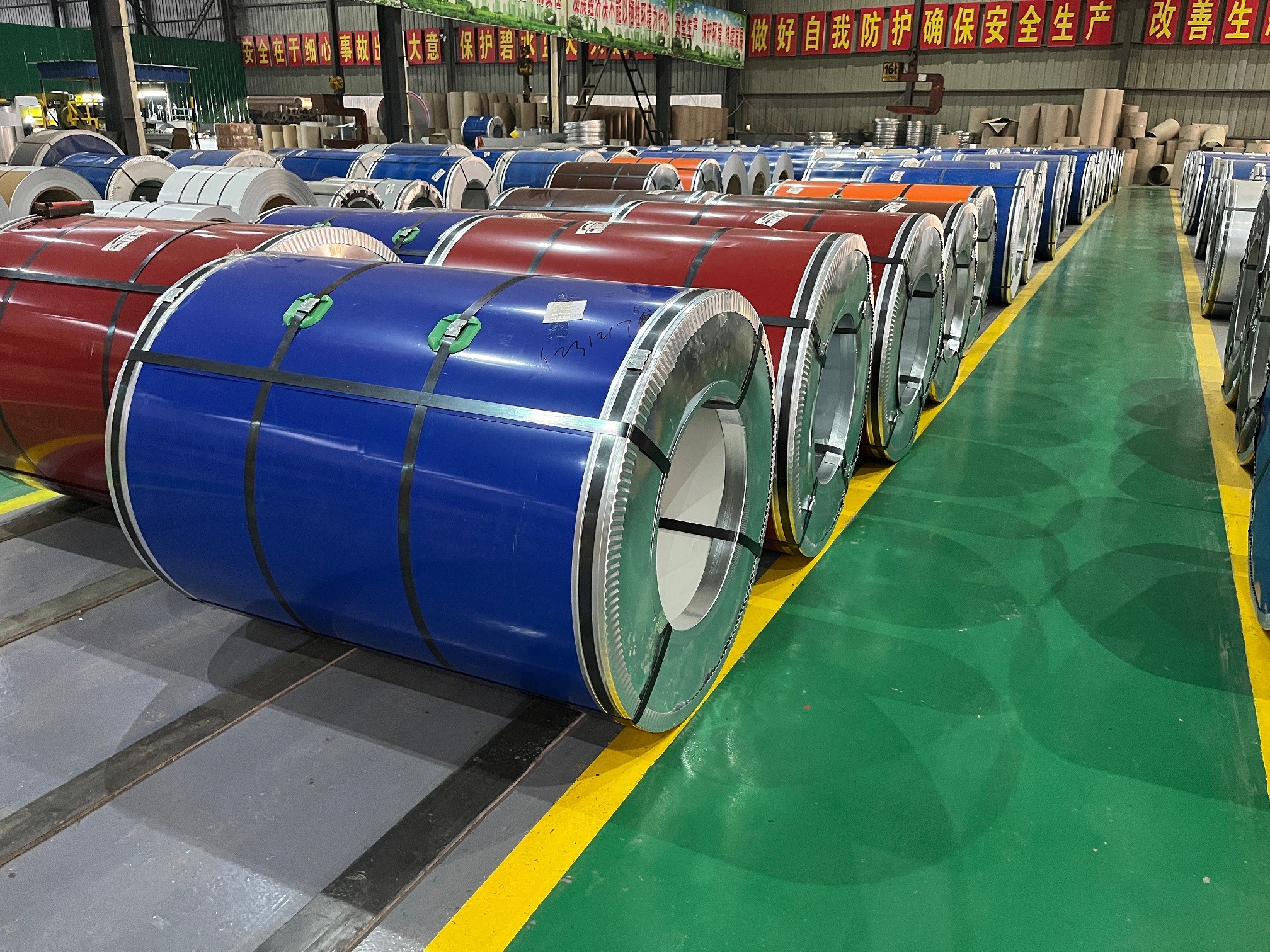 Z180 Beckers Color Coated Steel coil ASTM Standard Sea Freight Packing 0.12mm-0.8mm Mainland China
