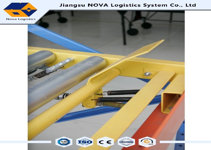 FIFO Economical Gravity Pallet Racking Power Coating For Vulnerable Goods