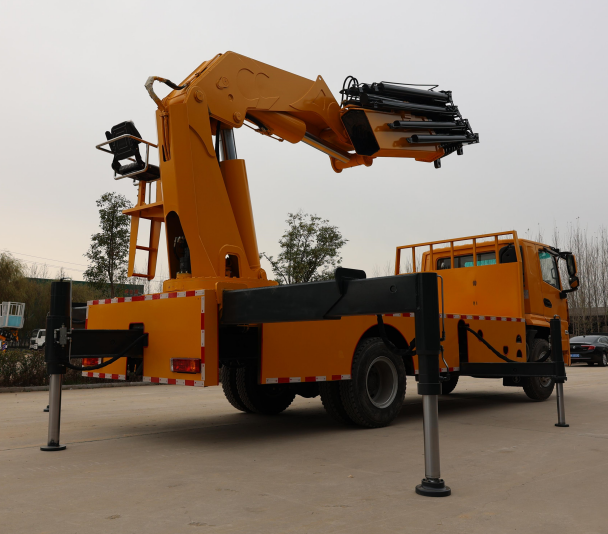 80T Telescopic Boom Crane Truck Mounted Folding Arm Crane