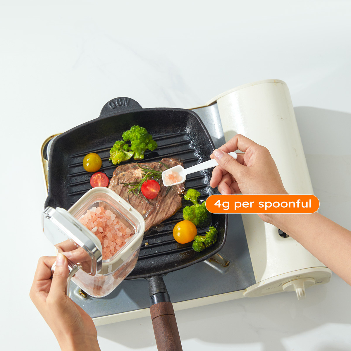 Household Kitchen BBQ Food Seasoning Powder Spices Pot Storage Box Wholesale Glass Spice Jars Container With Stainless Steel Lid