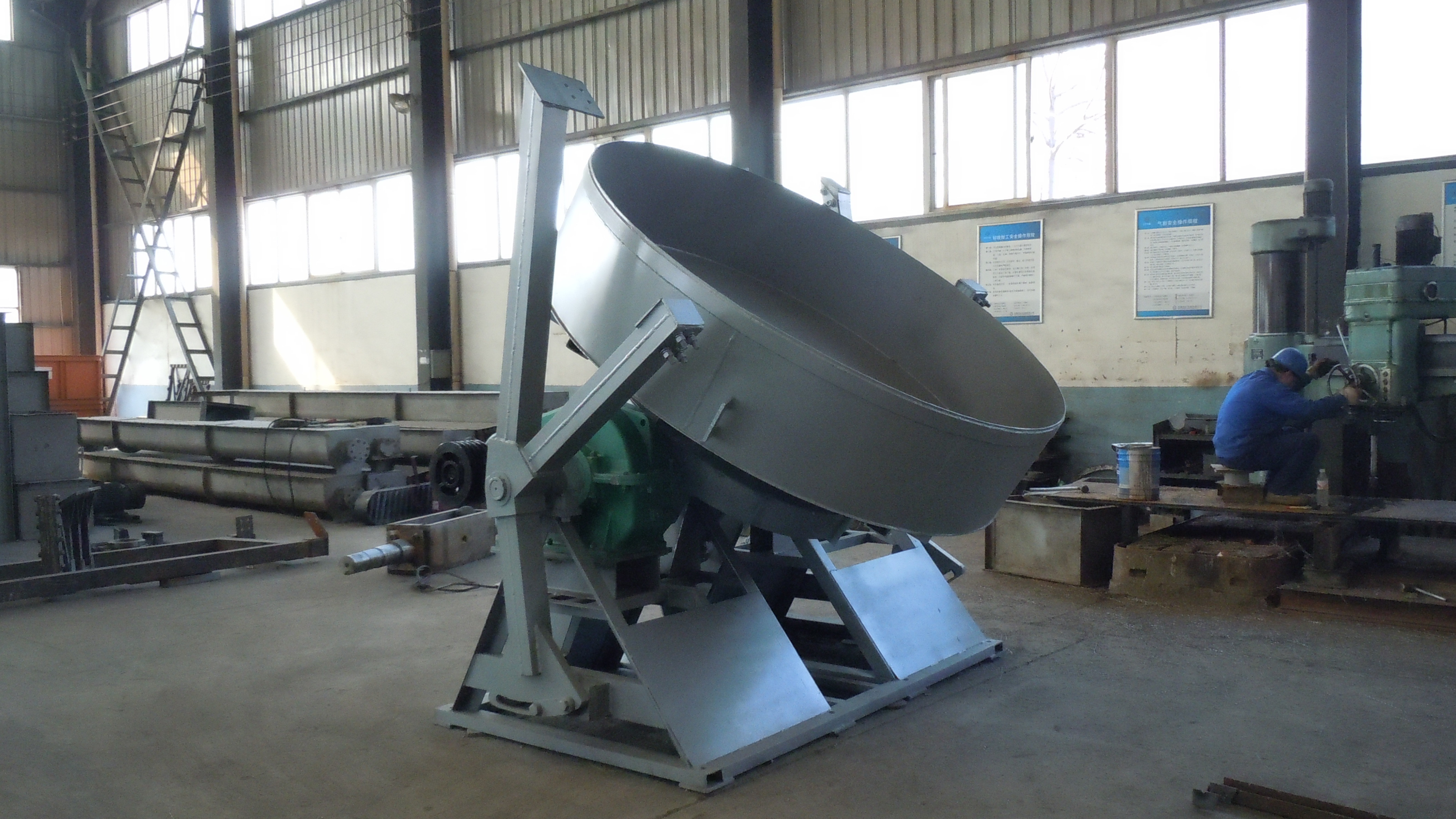 Energy Saving Disc Pelletizer , Disc Granulator Machine High Productivity