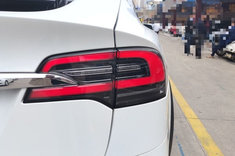 NEDC 575km Range New Automobile Electric Car Electic Vehicle