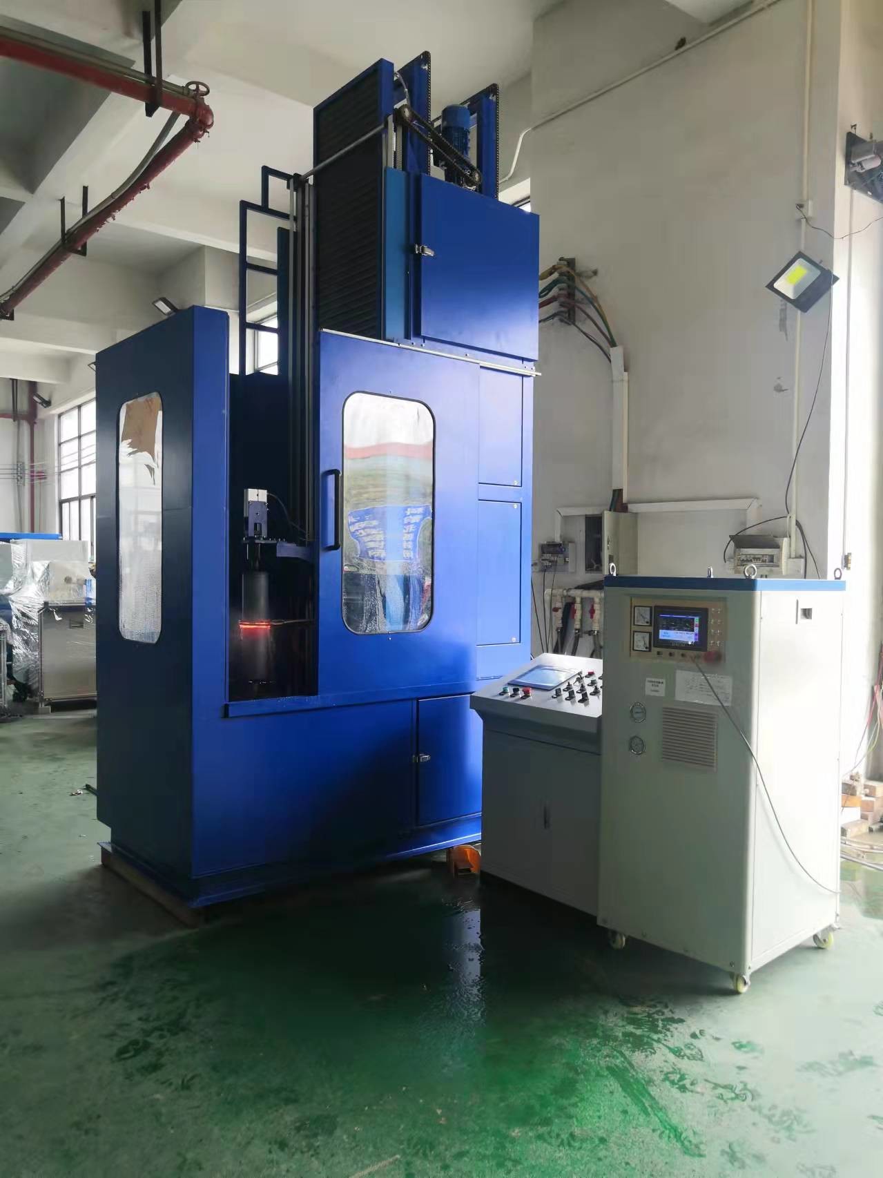30KHZ 160KW Digital Induction Heat Treatment Equipment With 2200MM Induction Hardening Machine