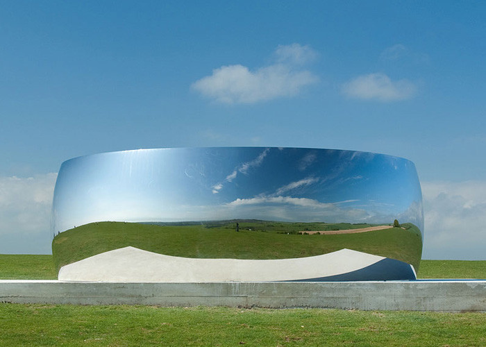 Geometry Design 304 Stainless Steel Sculpture With White Painted Finish