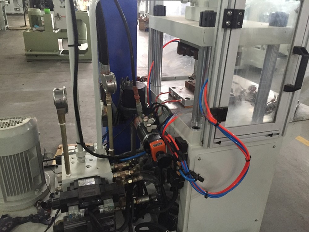 85T LSR Liquid Silicone Rubber Injection Molding Machine For Manufacturing Plant