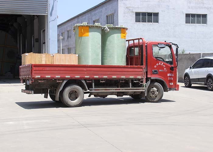 1400mm Green FRP Horizontal Tank 1200 Gallon For Finely Processed Underground Storage
