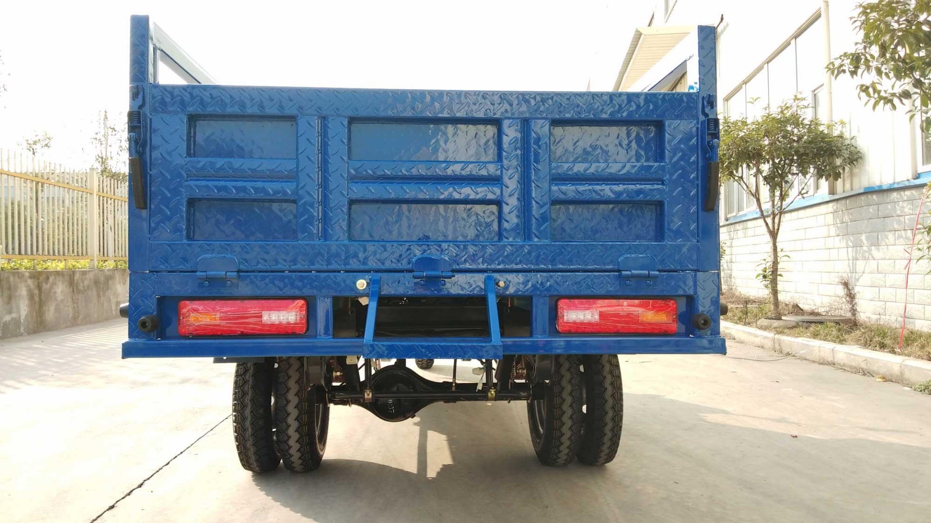 2022 Three Wheel Motorcycle for Adult Delivery in Morocco Full Floating 168 Rear-Axle