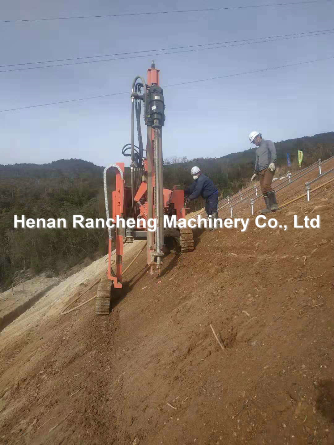 114HP Drilling Rig Machine / Photovoltaic Pile Driver / Machine / Equipment For Solar Pile Installation