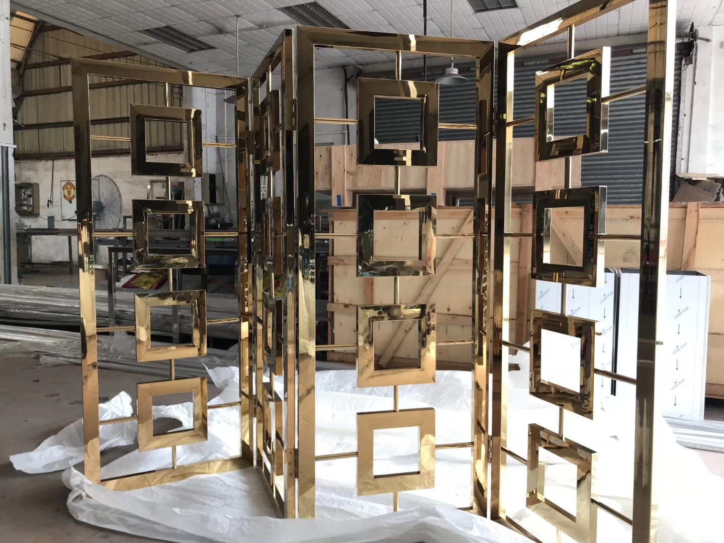 Stainless Steel Metal Laser Cutting Screen For Luxury Hotel Lobby