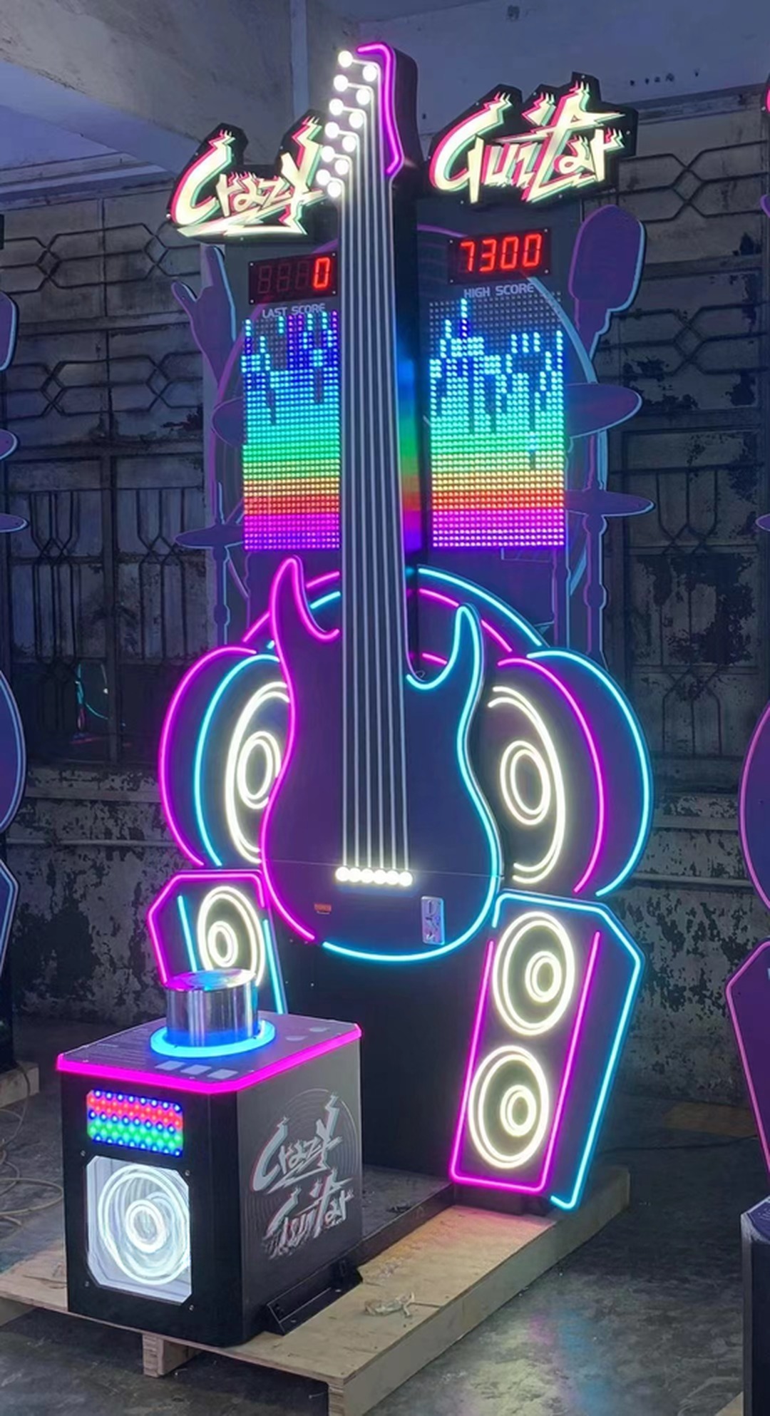Entertainment Attractive Design Crazy Guitar Game Machine Coin Operated