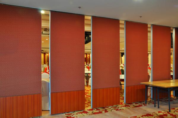 Soundproof Wooden Foldable Movable Partition Walls For Meeting Room / Exhibition Hall