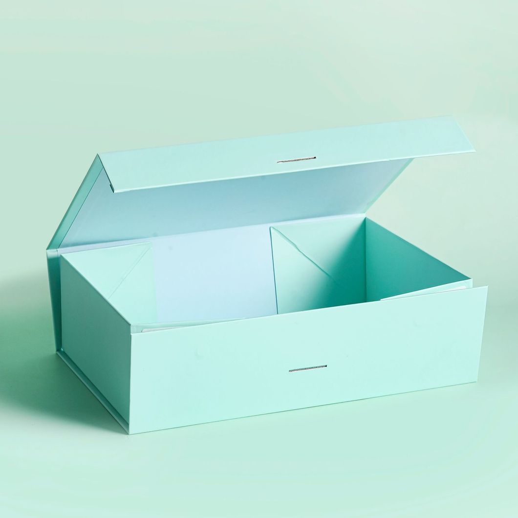 Wholesale Gold Foil Custom Logo Foldable Falt Shipping Pink Magnetic Cardboard Paper Gift Packaging Box with Ribbon