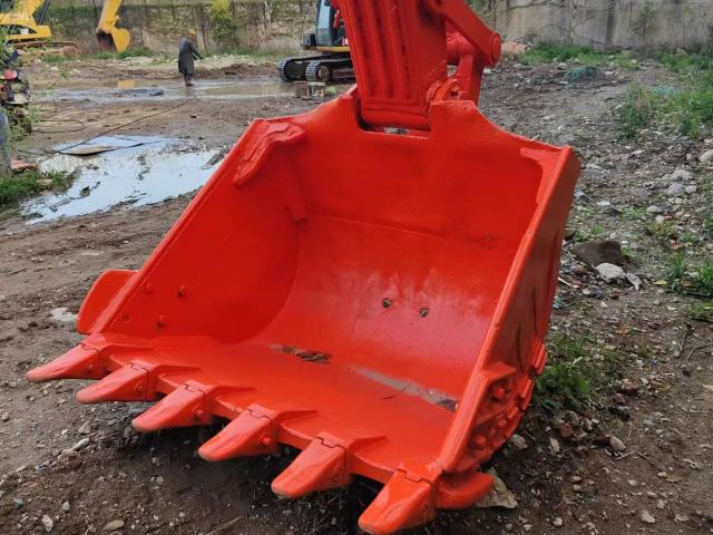 Doosan DH300LC Excavator Bucket