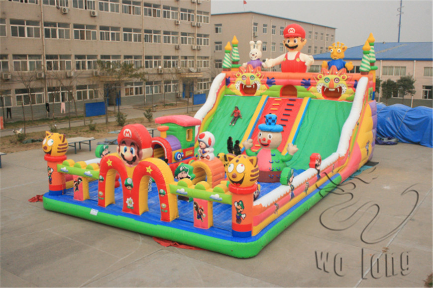 Commercial giant inflatable slide