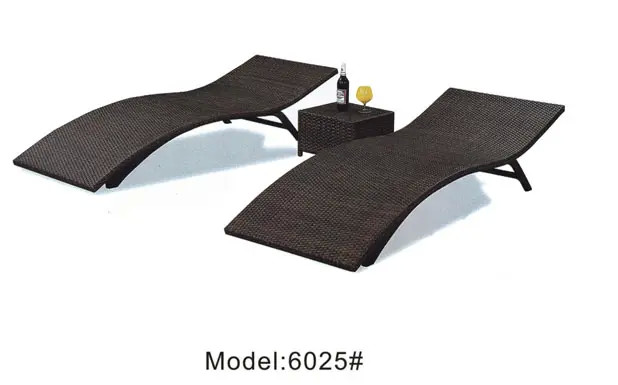Hot sale beach club furniture wicker rattan lodge lounger in pool sunbed chair---6025