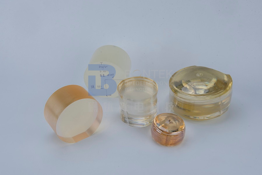 0.5mm LiNbO3 Substrate With TTV<5um Surface Roughness Ra<0.5nm