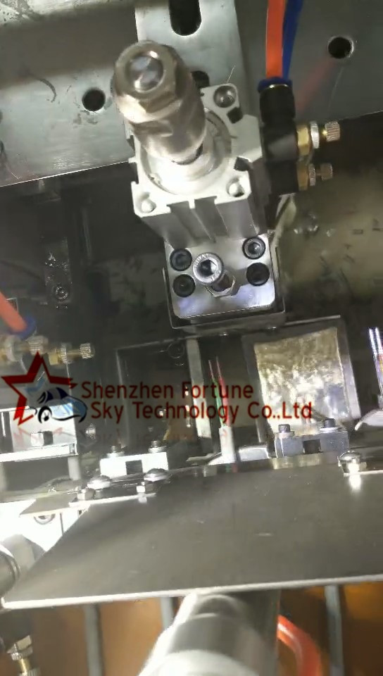 Save 3-4 workers easy operated H05VV-F Tin Dip Soldering Machine Stripp Sheath (Max 150mm) and 2-3 Cores Neat Cutting