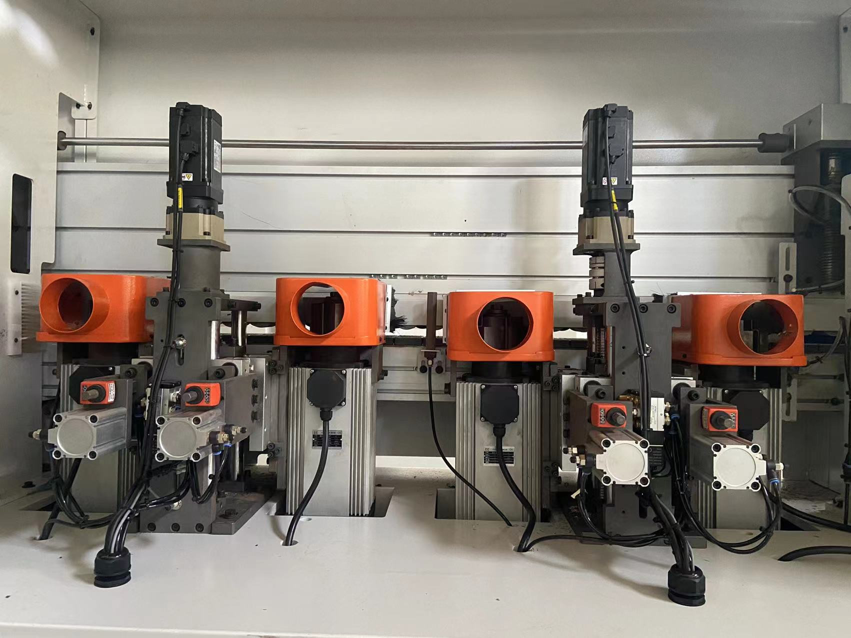 0.6Mpa Wood Edge Banding Machine For Rebated Door HD316