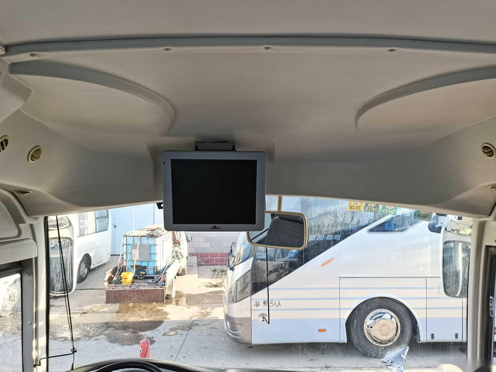 Used Coach Bus XMQ6771 30 Seats Cummins Rear Engine 132kw Left Steering Used Kinglong Bus