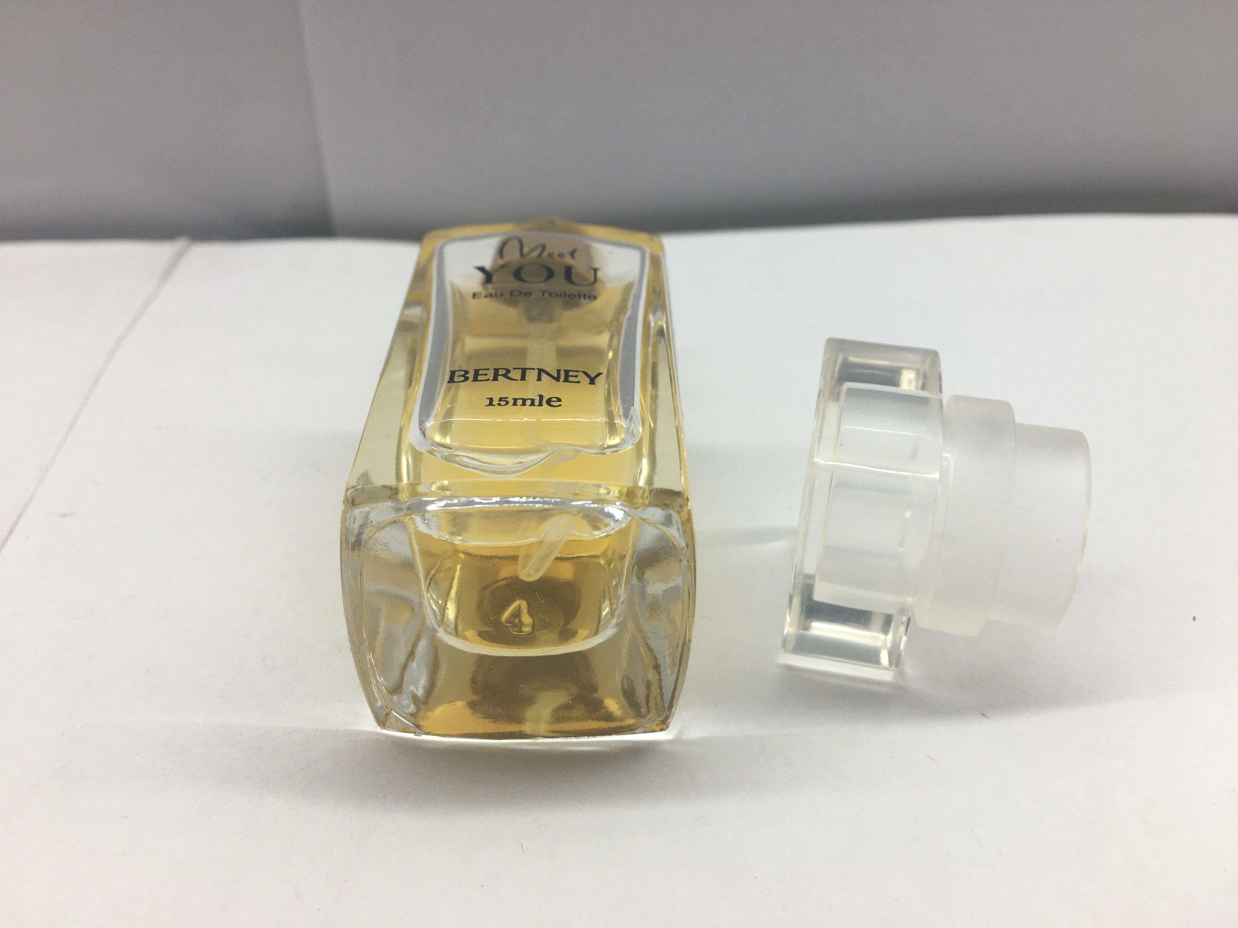 Spray 50ml Luxury Perfume Bottles UV Plastic Cap And Surlyn Cap