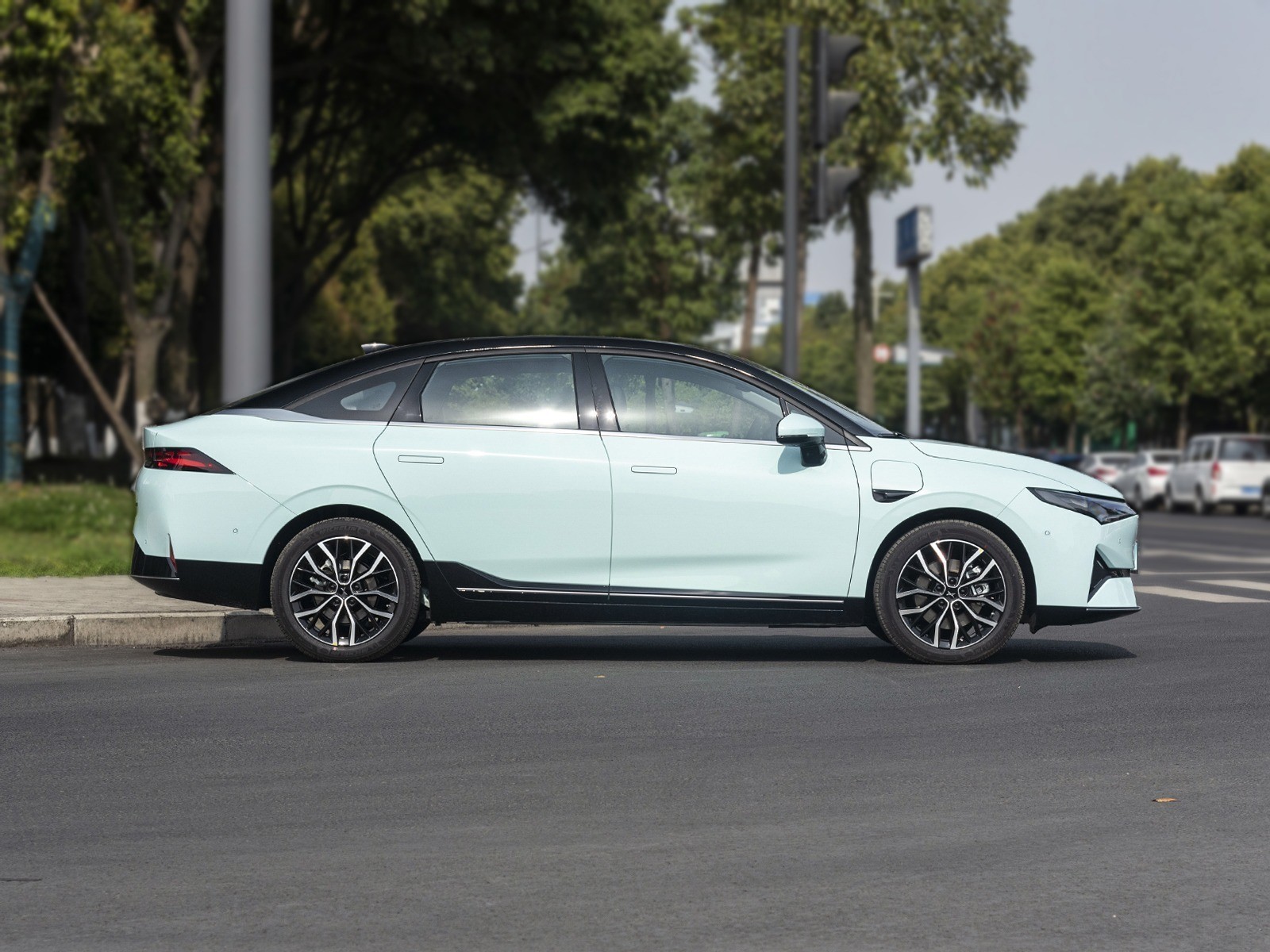 Intelligent Sedan EV Cars New Energy Xpeng White P5 Compact Electric Vehicle