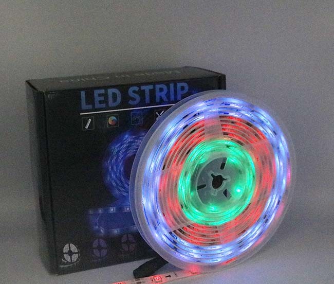 IP20 24W 5M Dreamcolor Music LED Strip Lights