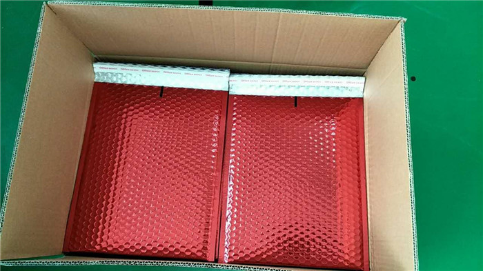 Bright Red Color Metallic Bubble Envelopes Bubble Mailers 245x330 #A4