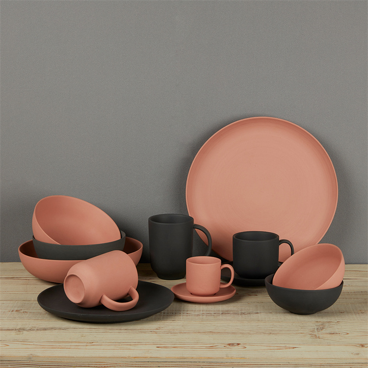 ODM Under Glazed Ceramic Plates Sets , European Style Matte Ceramic Dinnerware