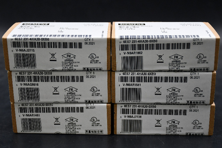 Siemens - PLC I/O Module for use with SIMATIC S7-1200 Series, 62 x 38 x 21 mm, Analogue, Differential, 5 V dc, SIMATIC