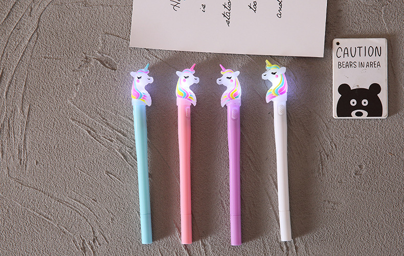 4pcs Set Heat Sensitive Erasable Ink Plastic Gel Light Pen for Trending Cartoon Bear