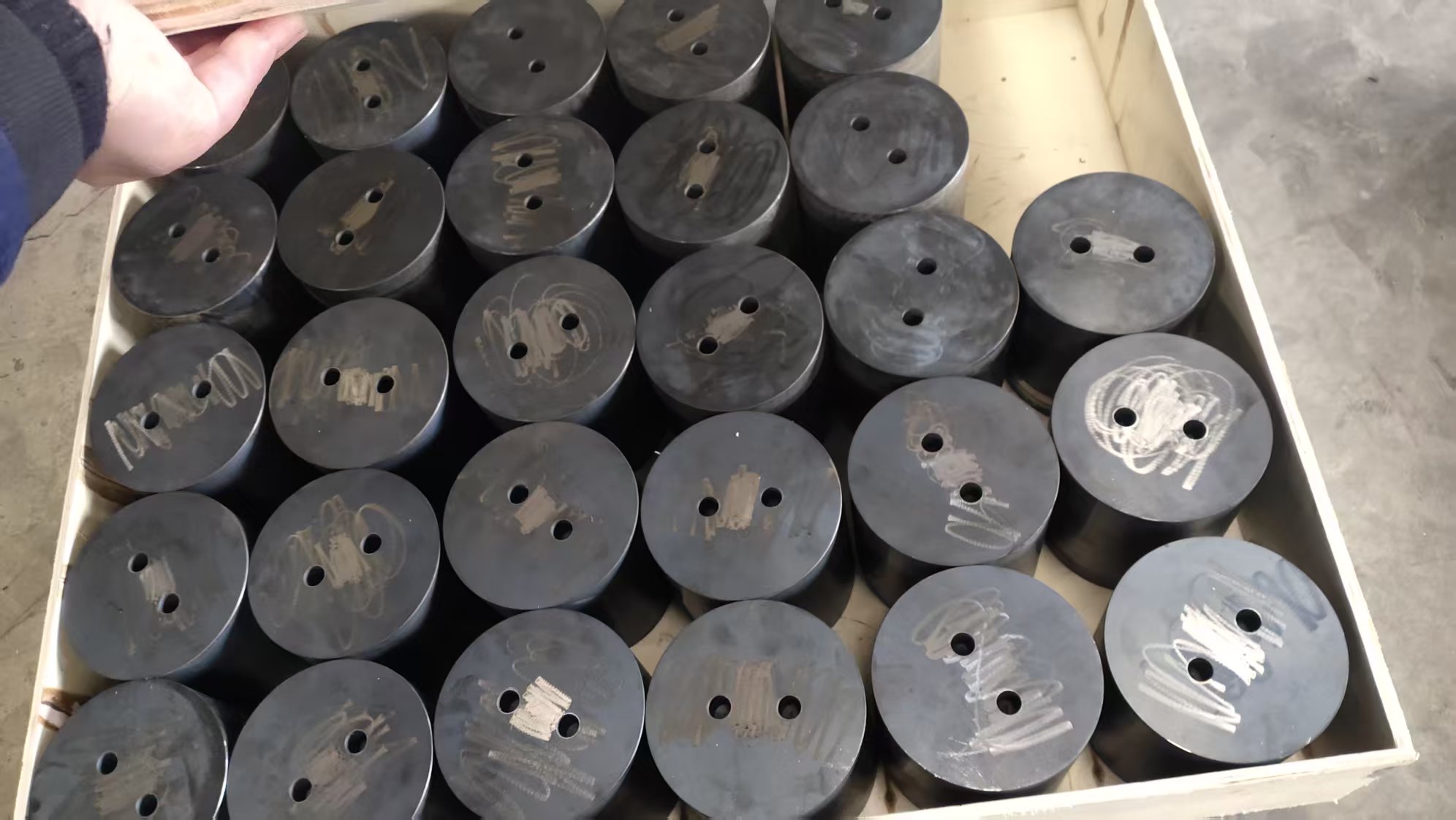 Wear-resistant steel