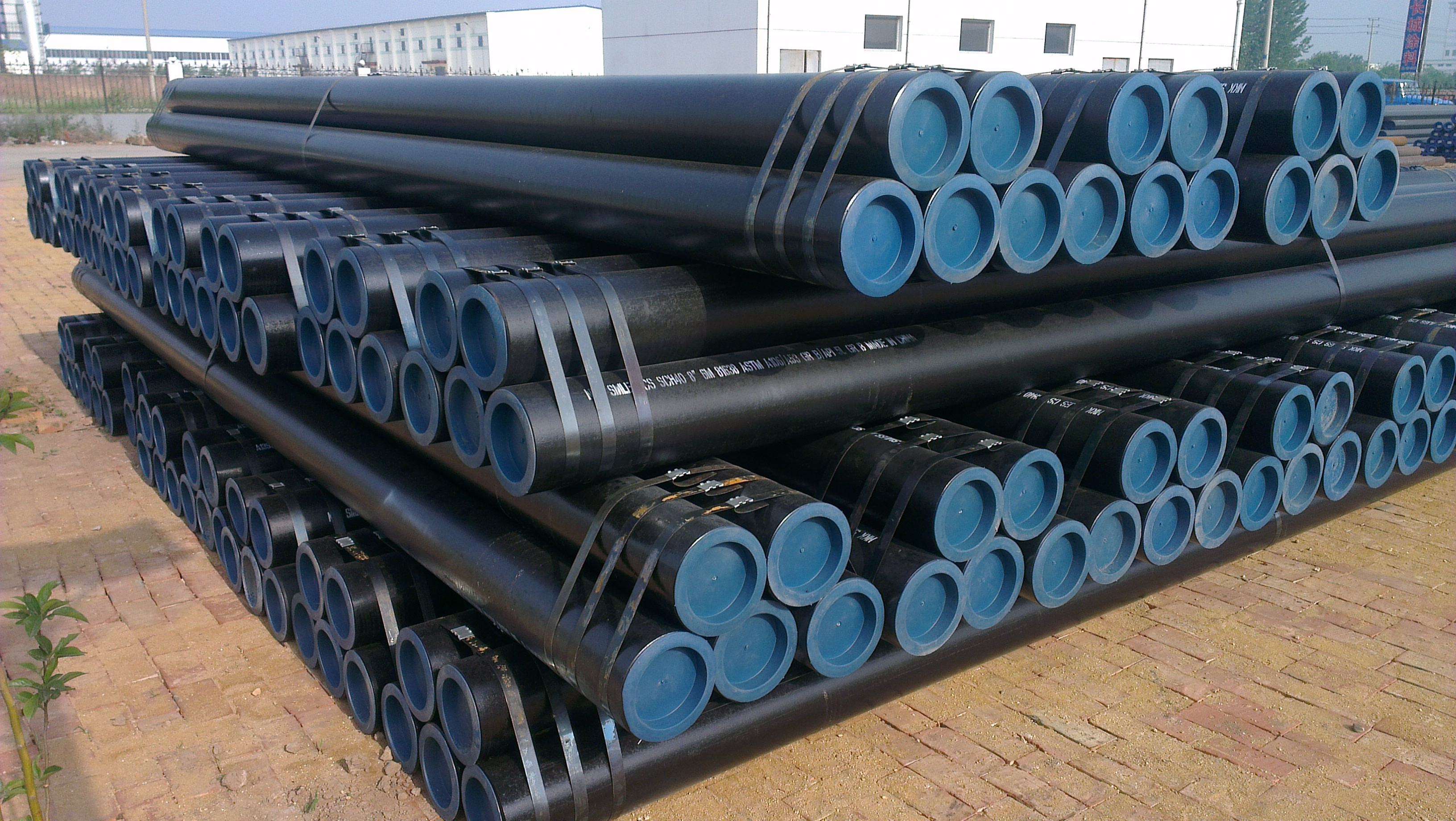 Welded ISO9001 Carbon Steel Pipes Nonoiled Thickness 0.25mm Punching