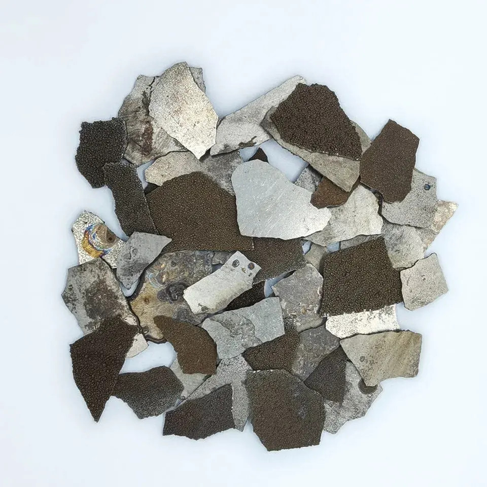99.8% Pure Electrolytic Manganese Metal Flakes For Casting Raw Materials Ferroalloy Products