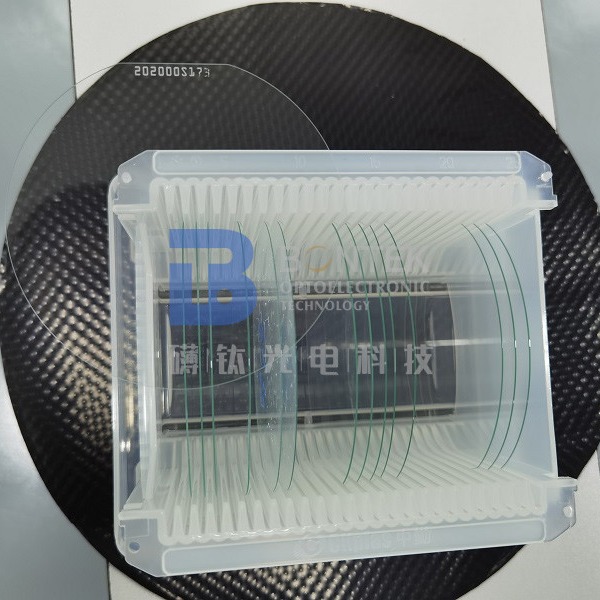 Diameter 150mm Glass Wafers Thickness 0.35mm in Fused Silica Borosilicate