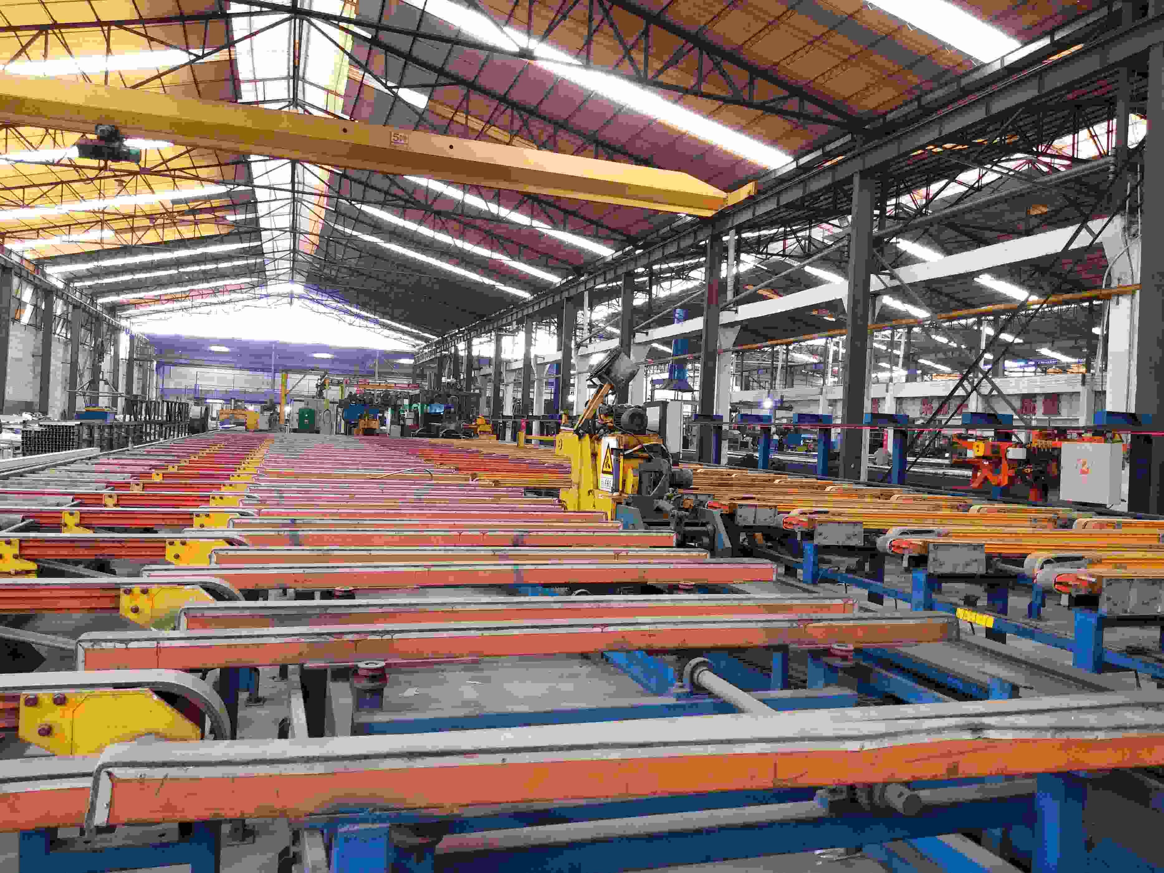Extruded Aluminum Profile For Building Material , Customized Color And Surface Treatment