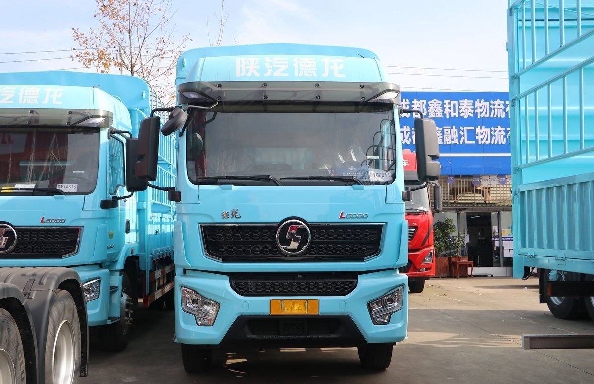 Durable L5000 Shacman Cargo Truck For Mining Applications WEICHAI Engine 6*4 8*4