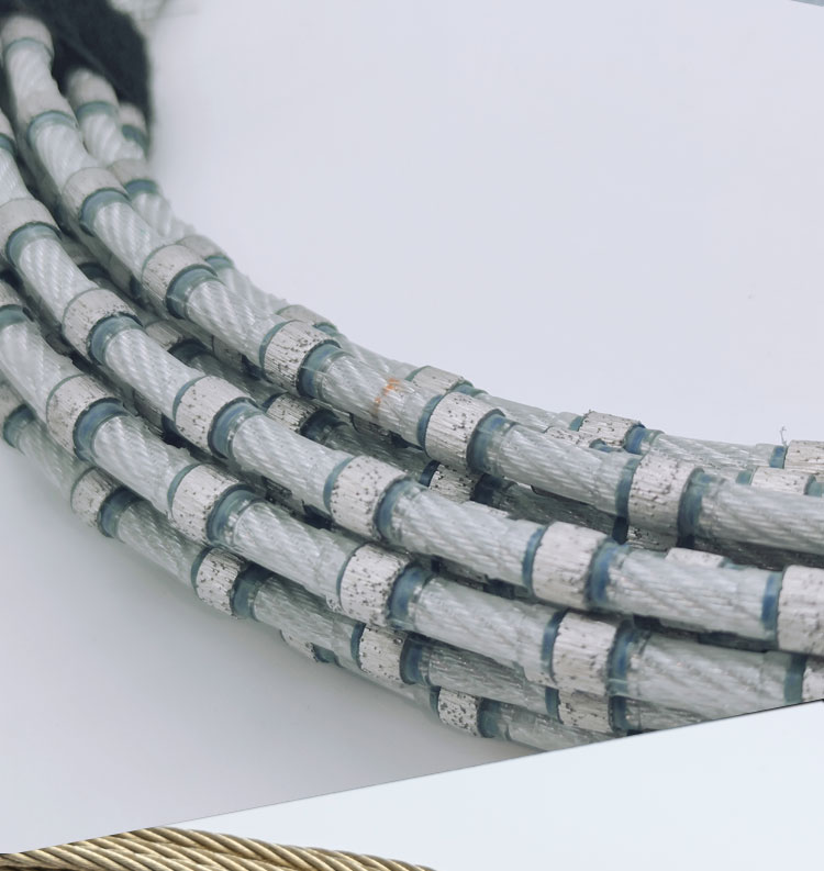 Diamond Wire Saw For Profiling Plastic Injection Of The Connection Type D11.0*37 Or 40m