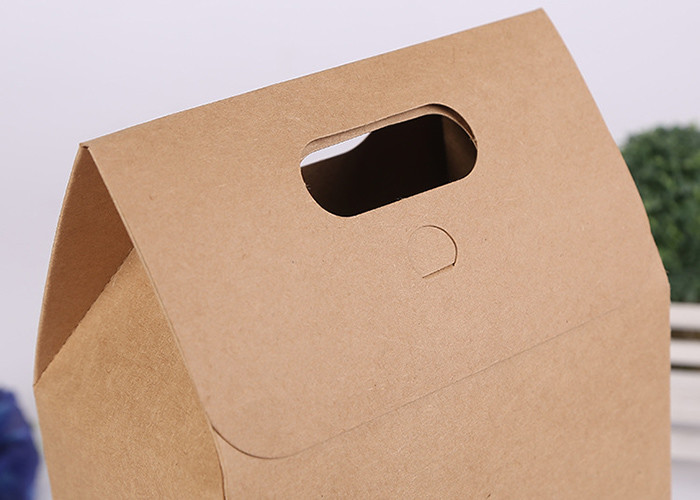 Folding Hard Brown Kraft Paper Gift Bags With Handles For Taking Away