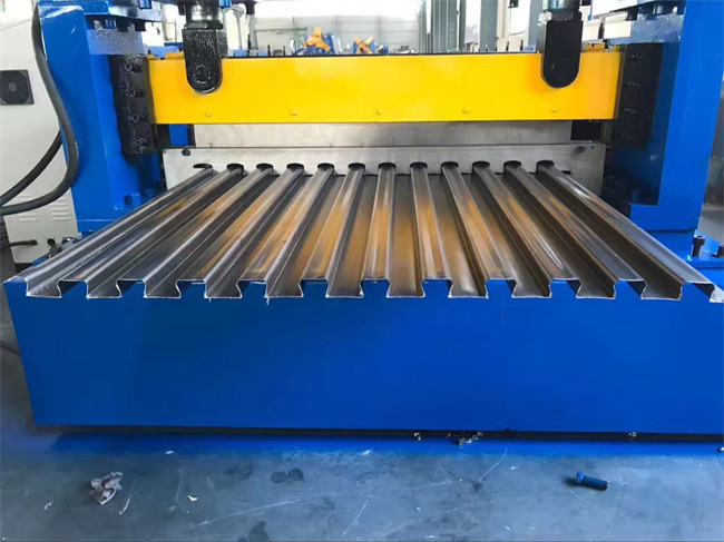 4.5kw Rolling Shutter Slats Roll Forming Machine PLC Converter