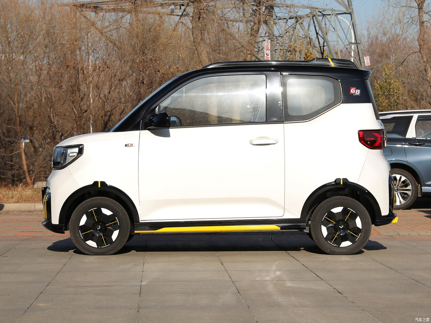 Gray Color Mini EV Cars Wuling Hongguang MINI EV Panoramic Sunroof