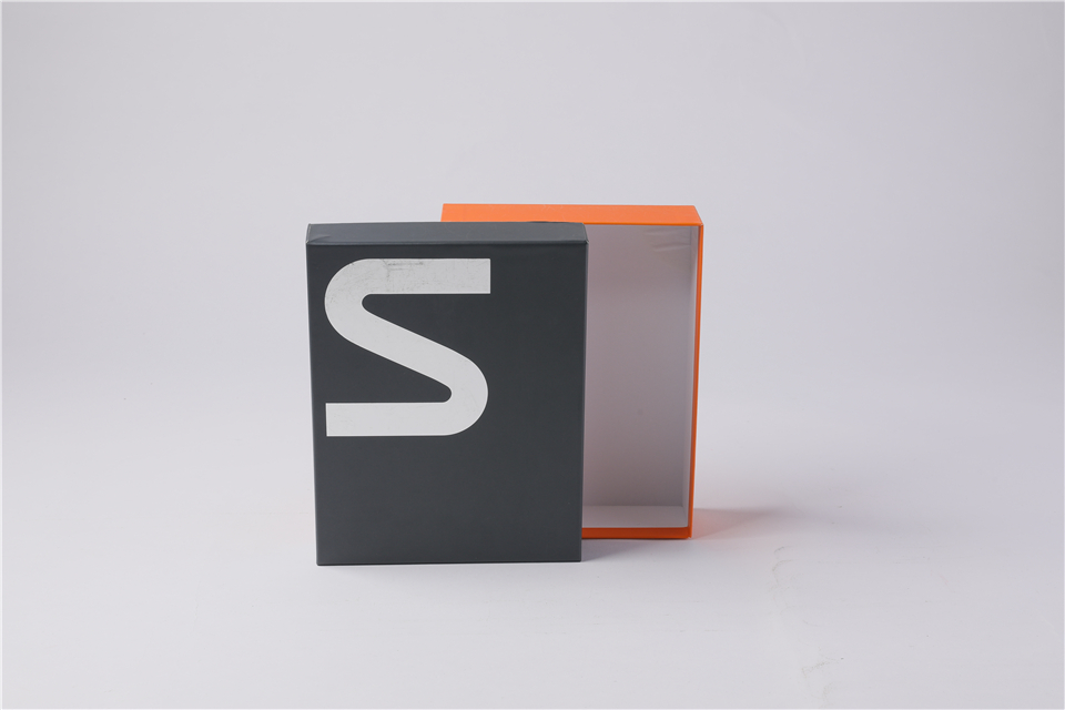 BSCI Certified Custom Color Printing Apparel Dress Paper Packaging Box For Mass Production