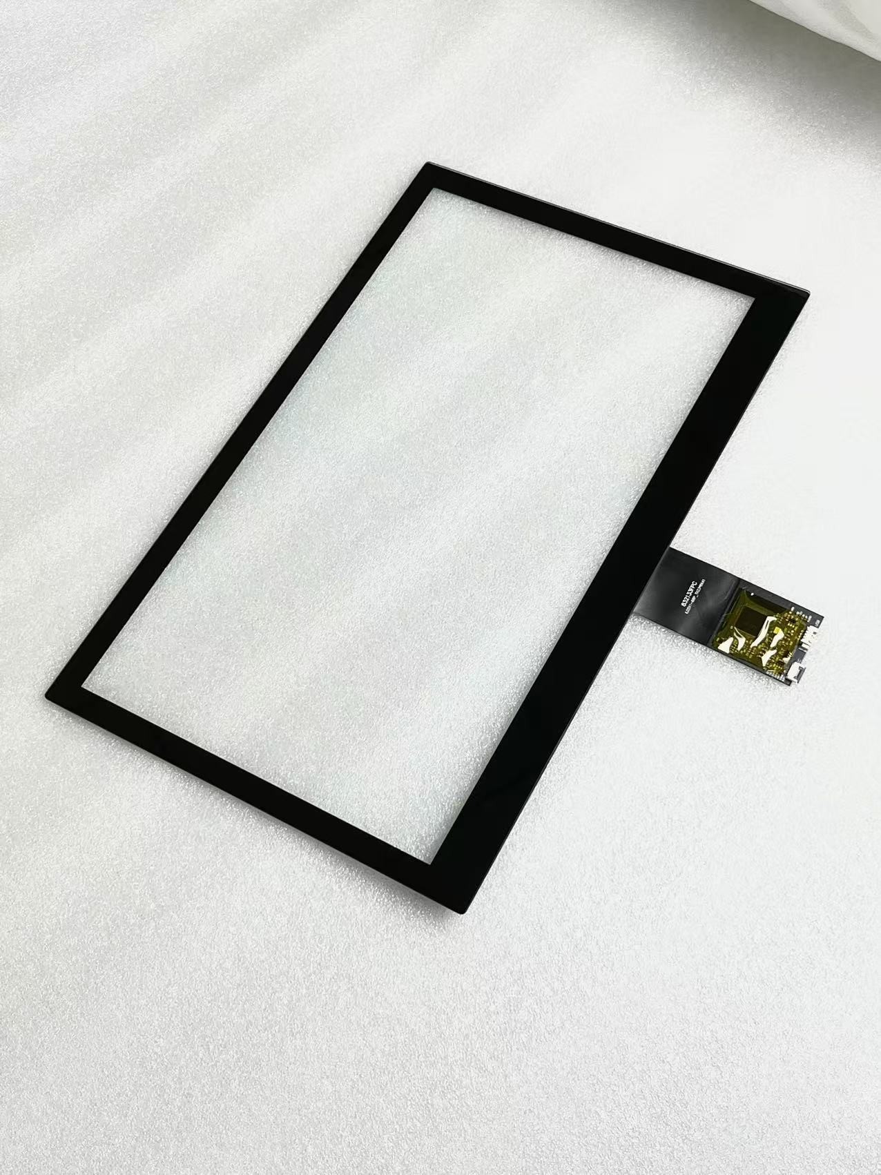 13.3 Inch Capacitive Touch Screen Panel With USB Interface And 4*R10 Corner