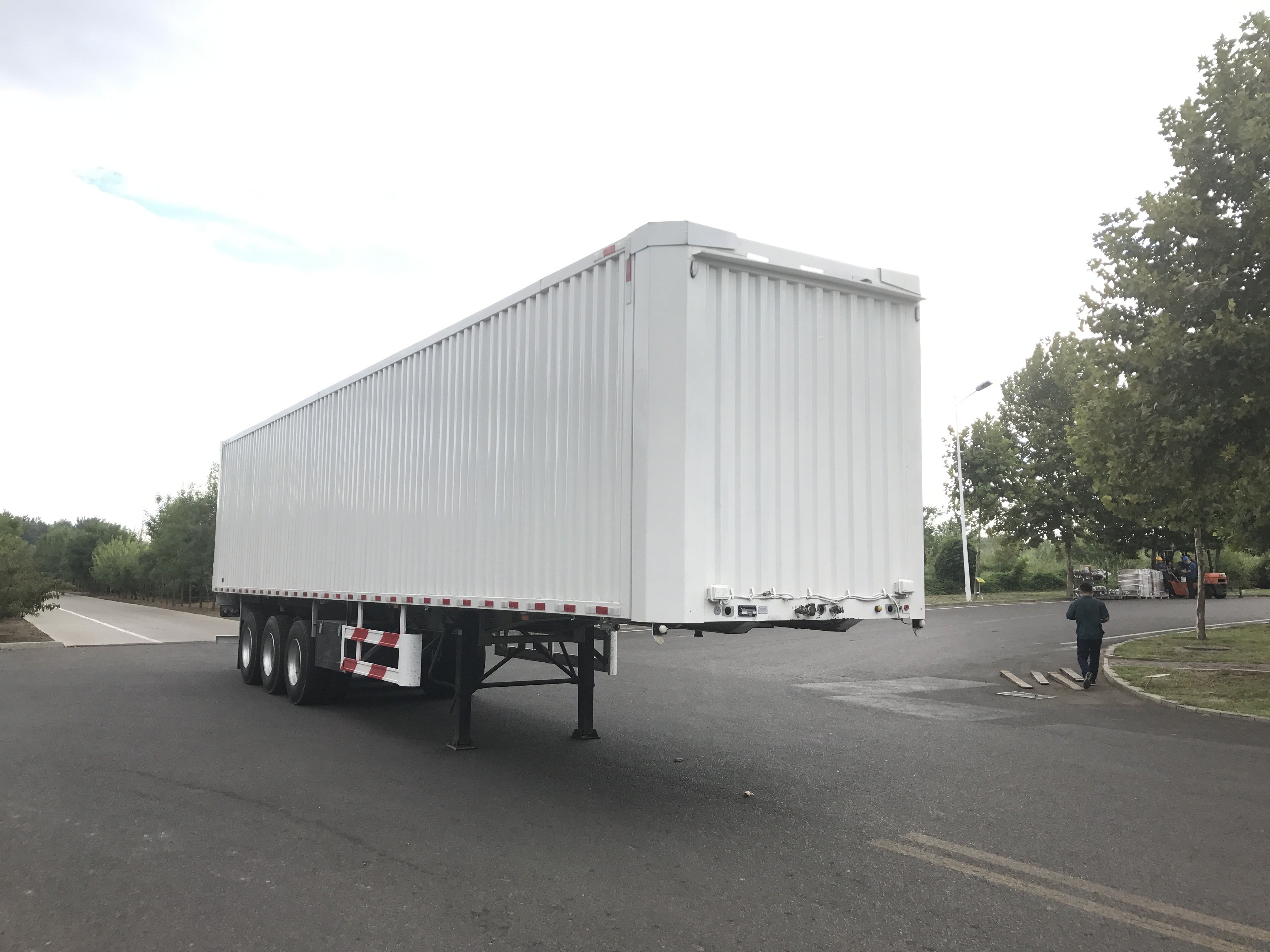 Drop Transport Flatbed Container Heavy Cargo Semi Trailer Fence Stake Van Curtain Box