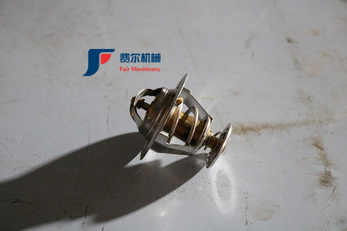 Thermostat engine Yuchai YC6108 / YC6B125 648-1306010A, 648-1306010B