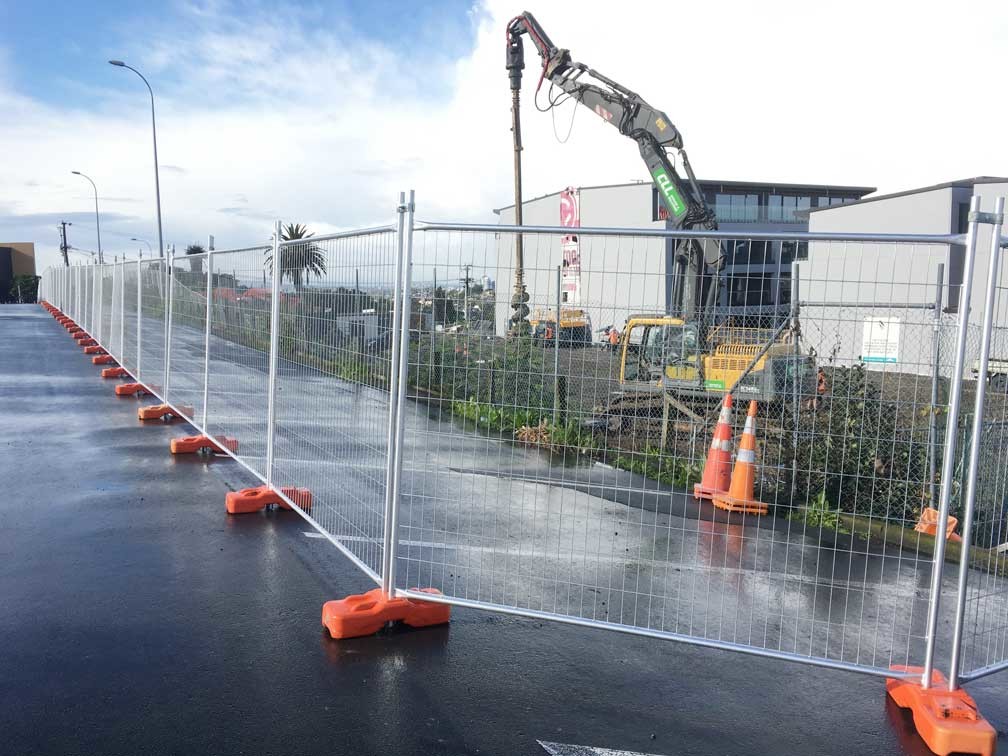 2100mm Height Temporary Steel Fencing Popular Security Flexible Mobile