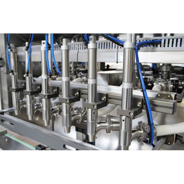Four Nozzles Hot Sauce Filling Machine Servo Filler For Honey Bottling