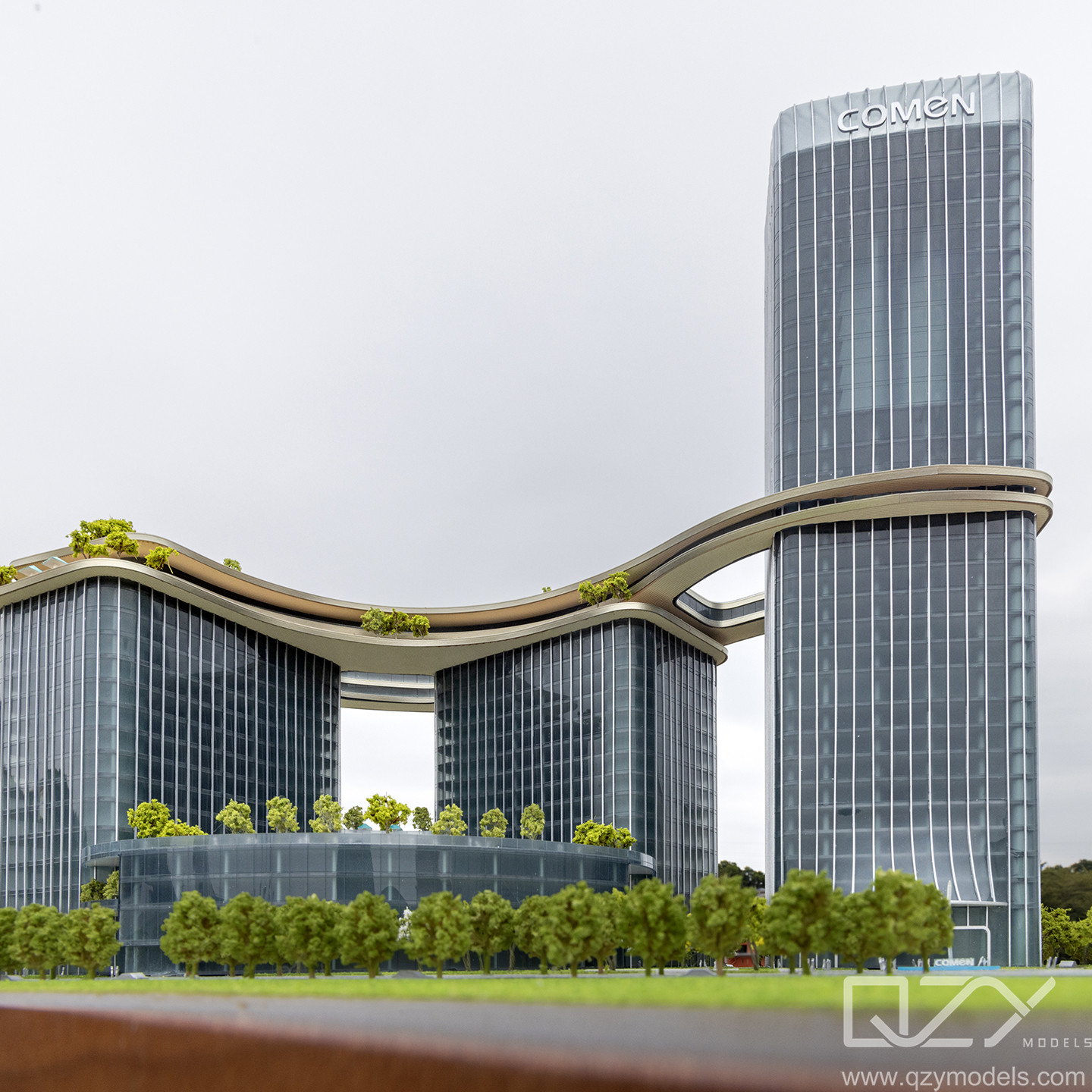 HSA 1/ 500 Comen Medical Headquaters Building Architectural Scale Model